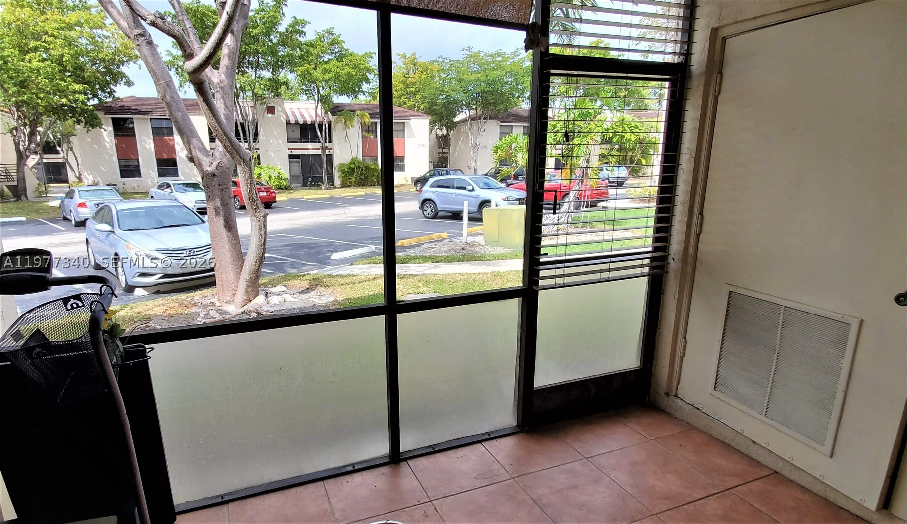 QUATRAINE CONDO I PH I - Residential