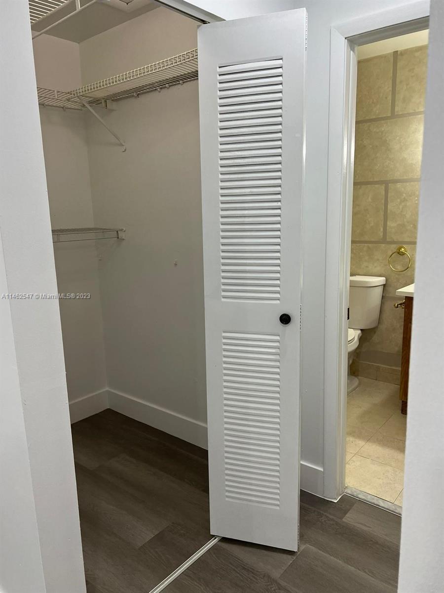 TENNIS VIEW CONDO PH I - Residential Lease