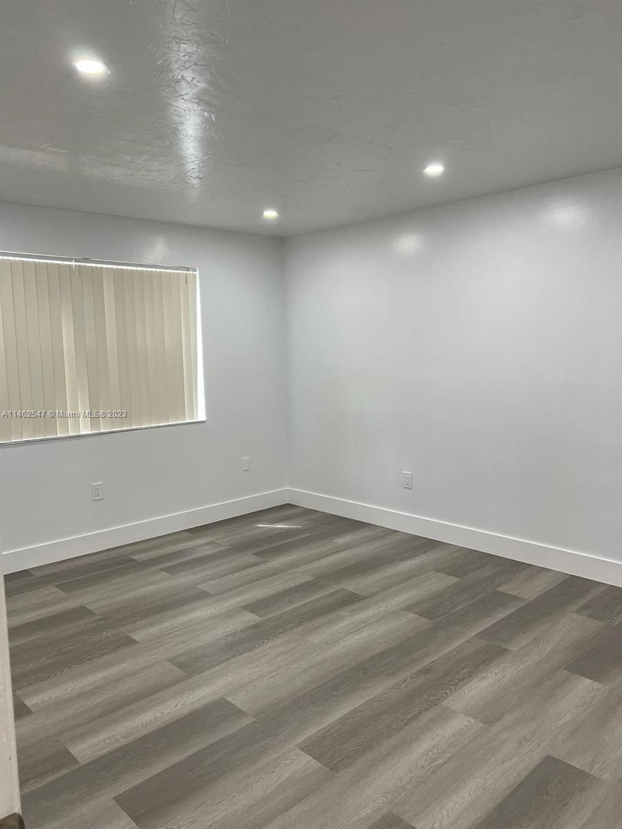 TENNIS VIEW CONDO PH I - Residential Lease