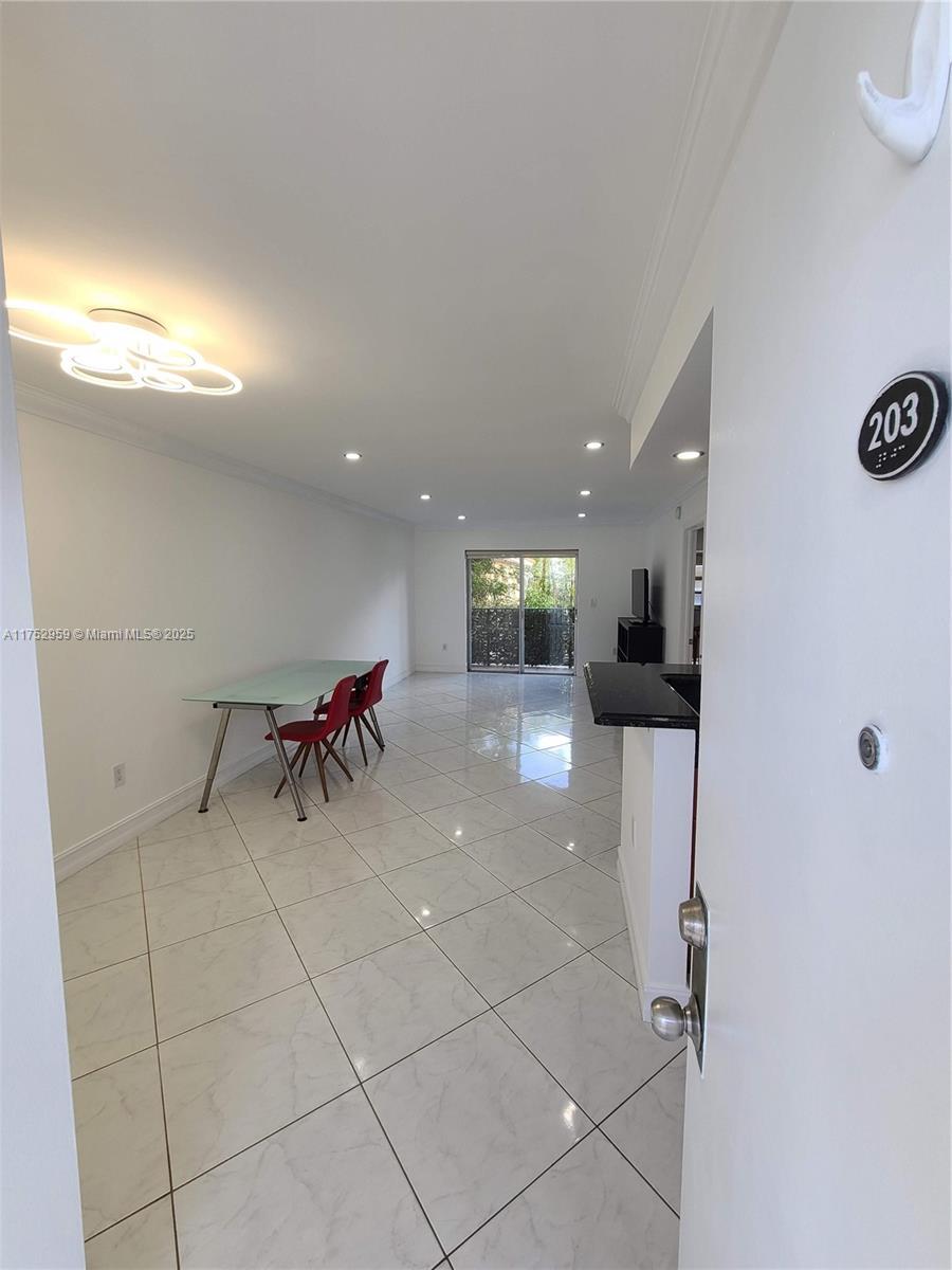 MICHIGAN TERRACE CONDO - Residential