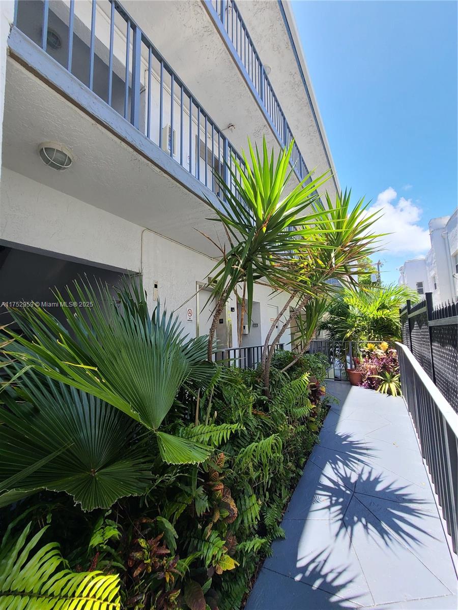 MICHIGAN TERRACE CONDO - Residential