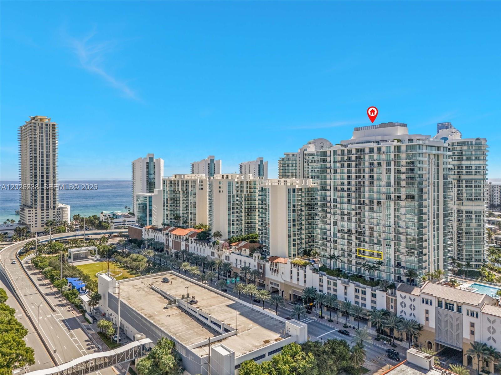 PARQUE TOWERS CONDO - Residential Lease