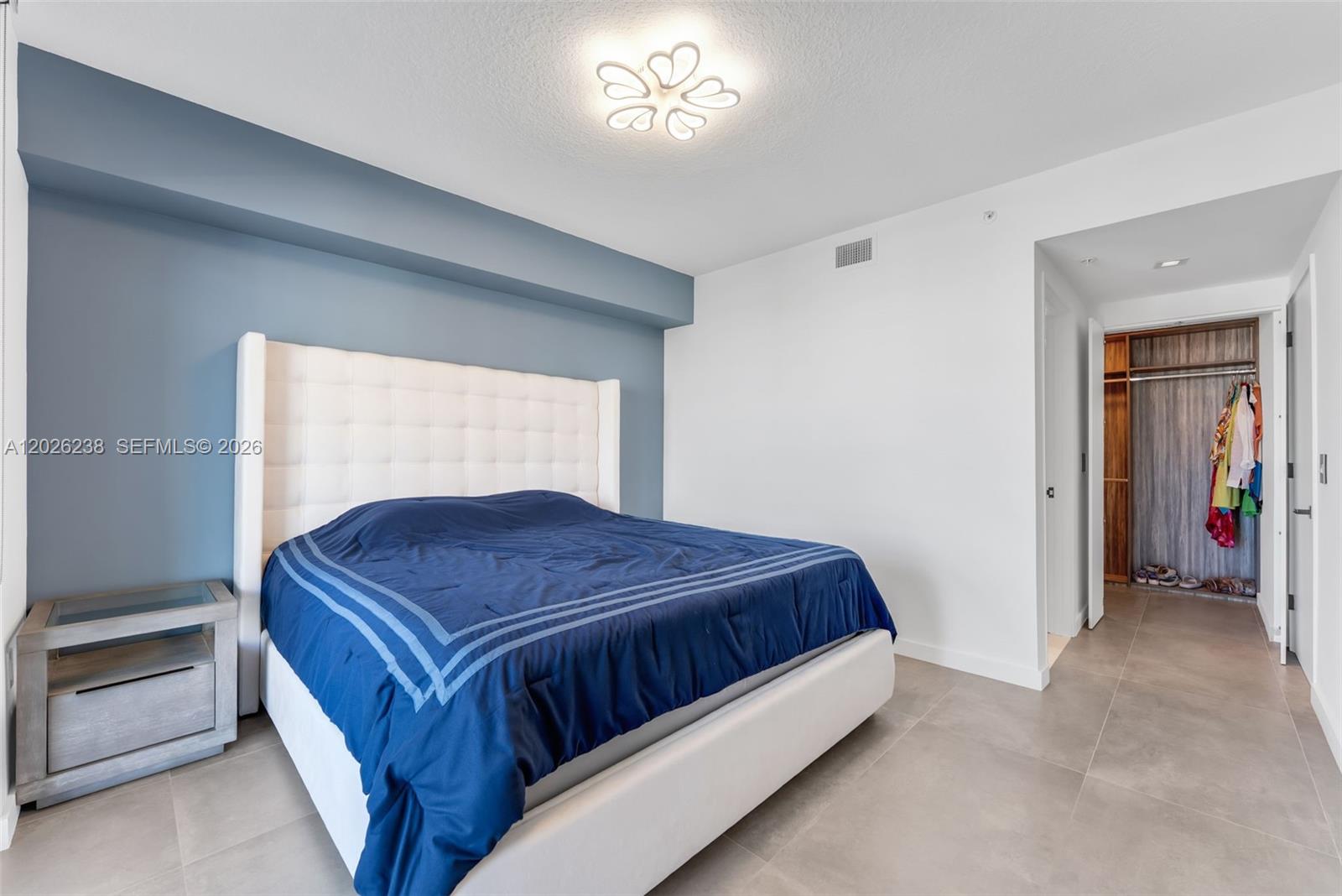 PARQUE TOWERS CONDO - Residential Lease
