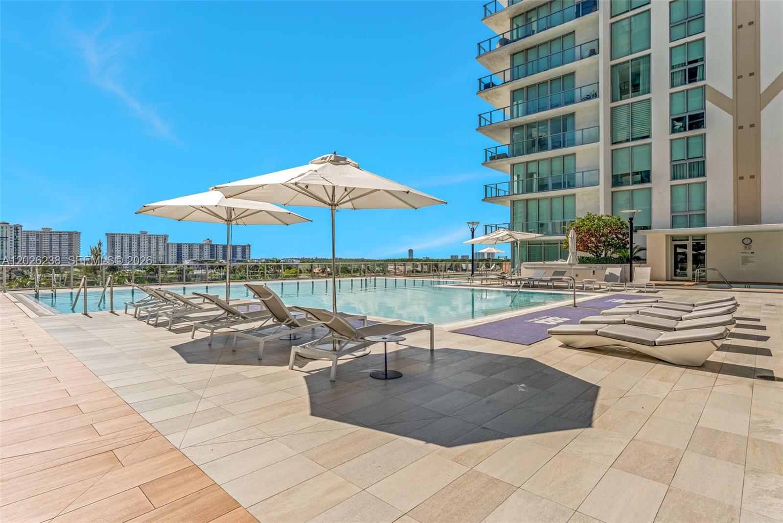 PARQUE TOWERS CONDO - Residential Lease