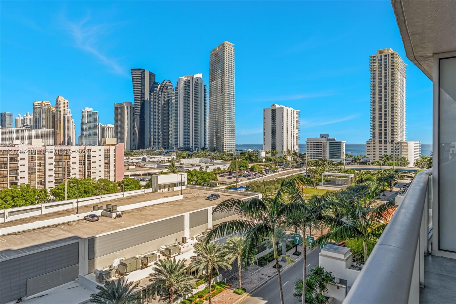 PARQUE TOWERS CONDO - Residential Lease