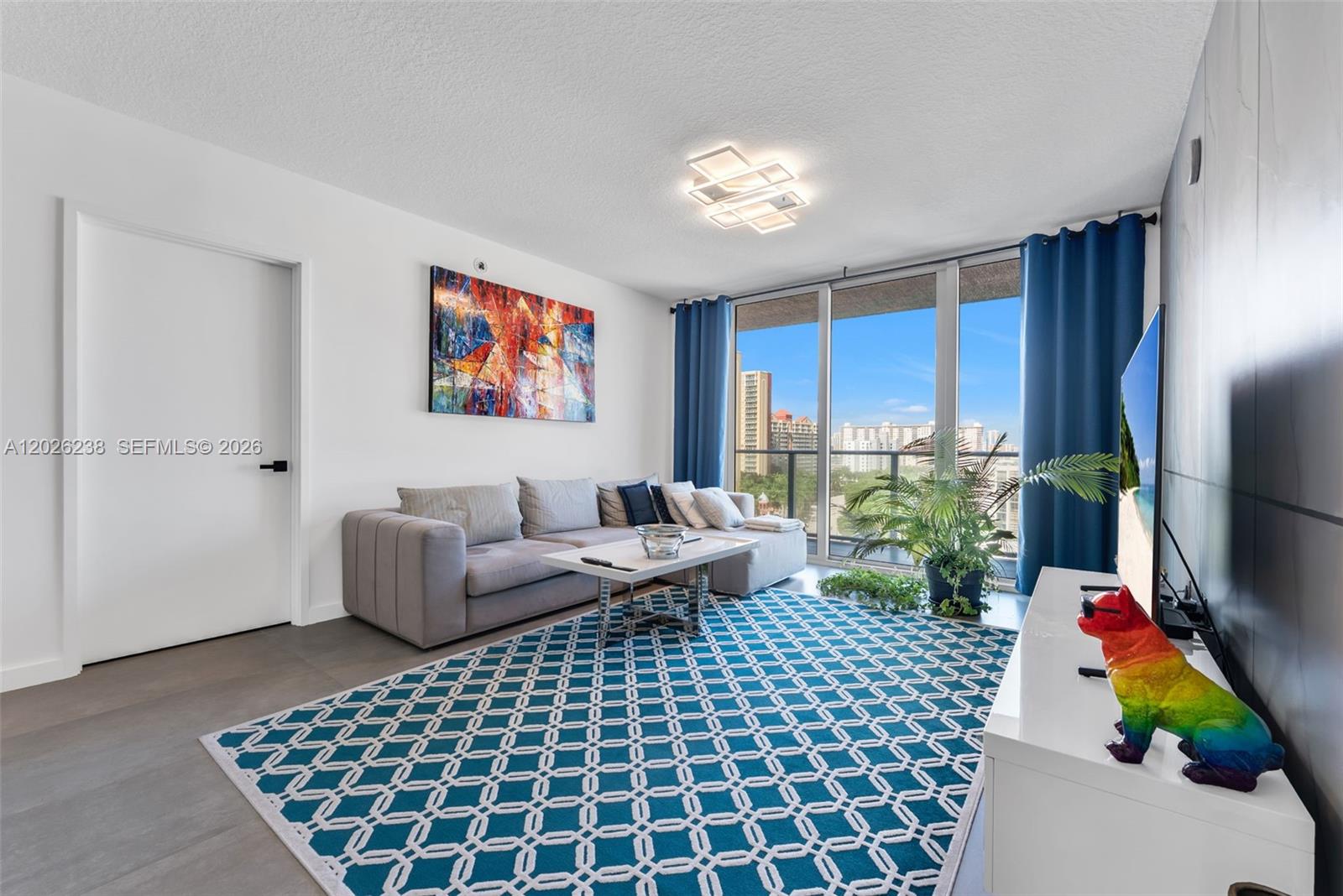 PARQUE TOWERS CONDO - Residential Lease