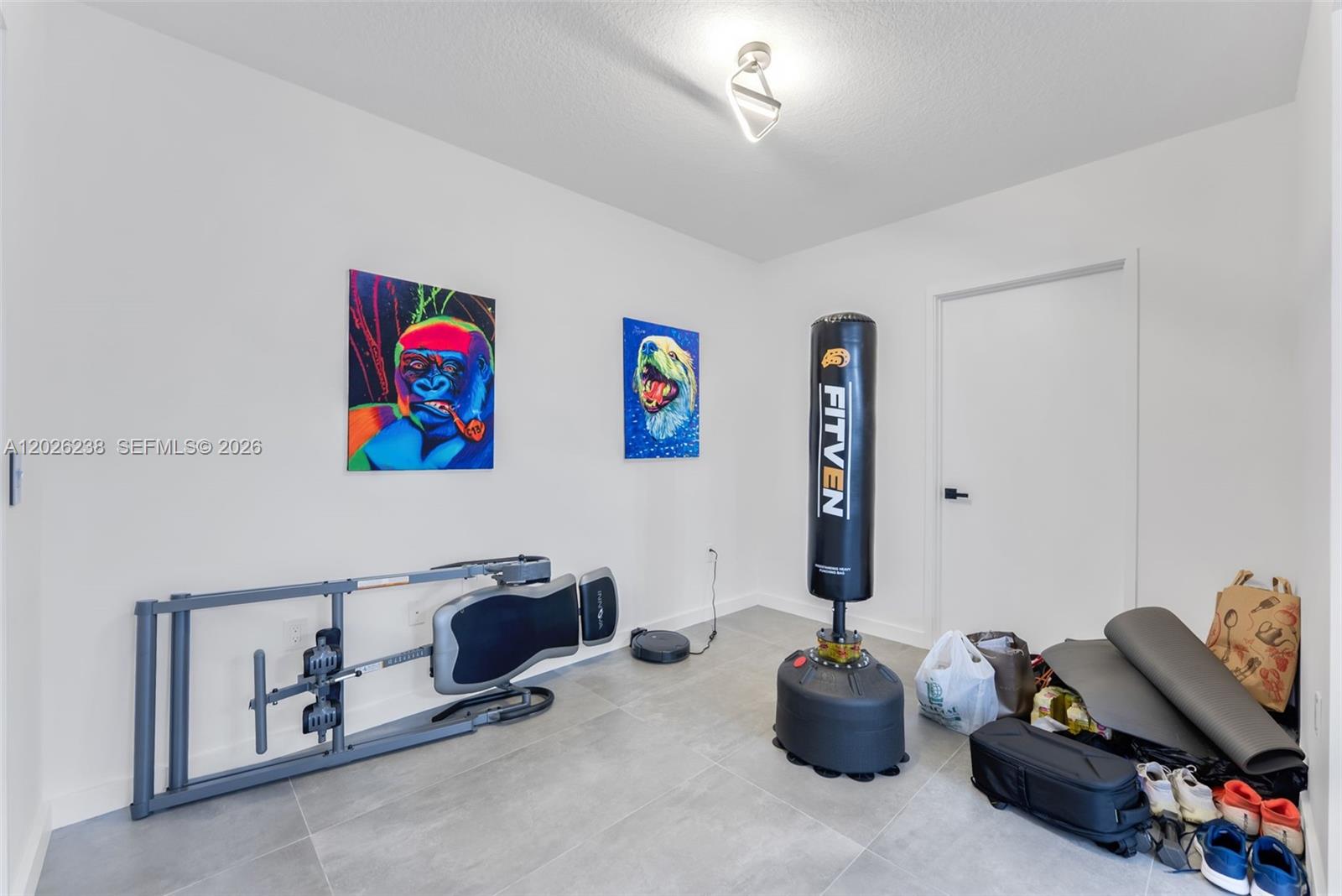 PARQUE TOWERS CONDO - Residential Lease
