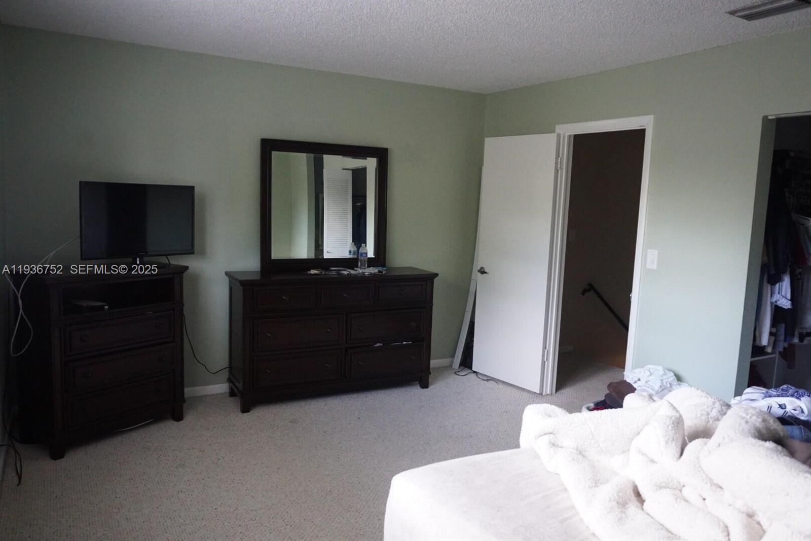 ARISTA PARK CONDO - Residential