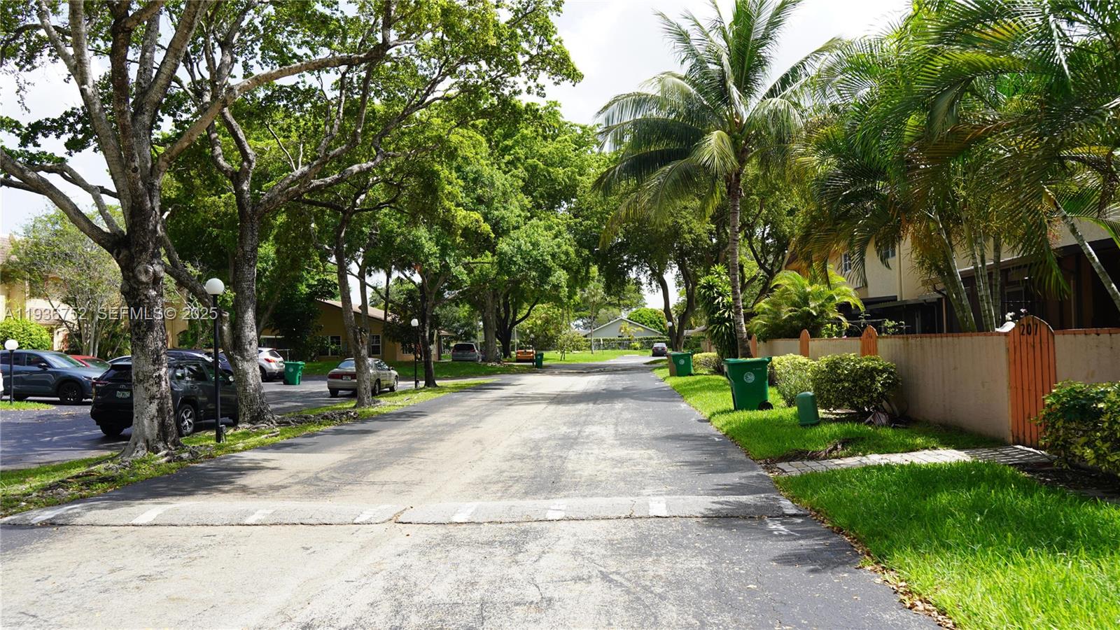 ARISTA PARK CONDO - Residential