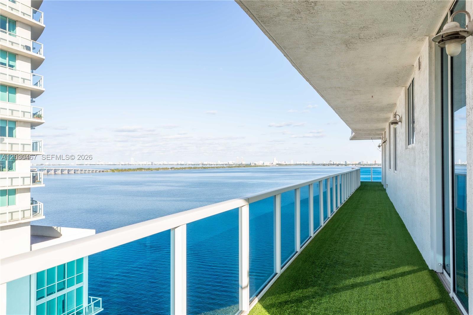 STAR LOFTS ON THE BAY CON - Residential
