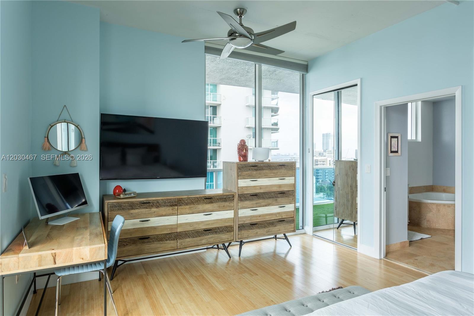 STAR LOFTS ON THE BAY CON - Residential