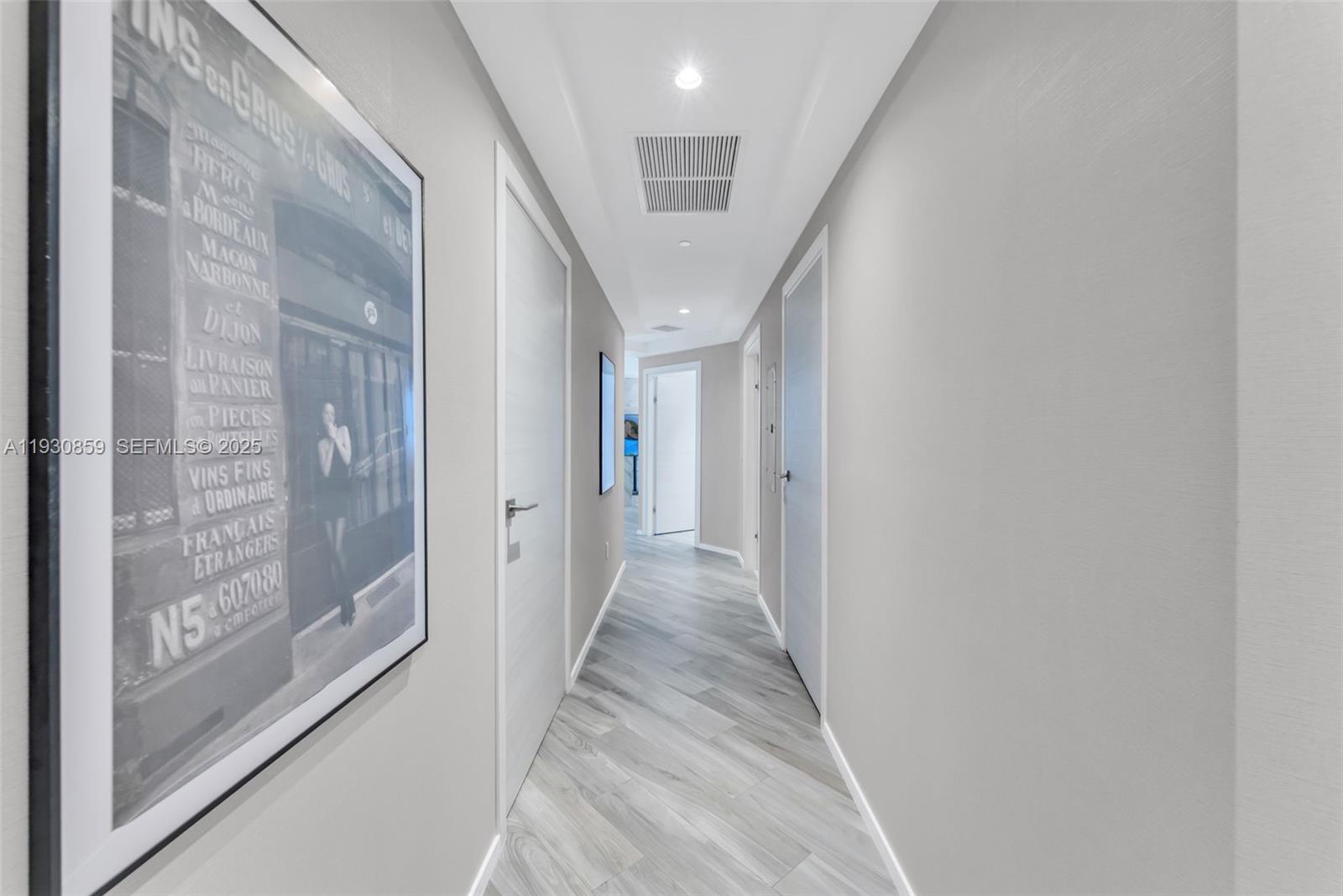 801 SMA RESIDENCE CONDO - Residential