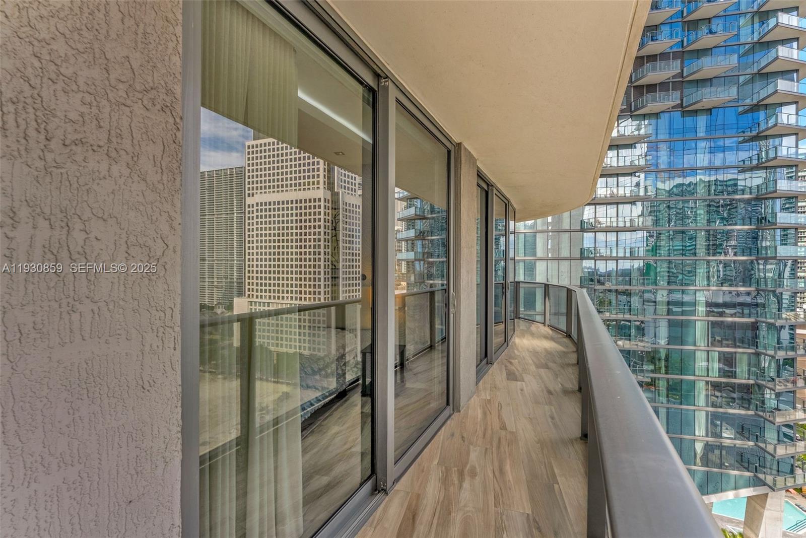 801 SMA RESIDENCE CONDO - Residential