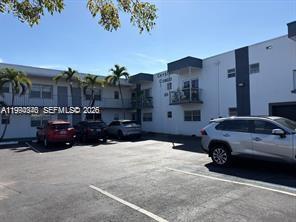 BEAUTIFUL AND VERY INDEPENDENT UNIT ON THE FIRST FLOOR, LAMINATE FLOORING THROUGHOUT; EXCELLENT LOCATION, CLOSE TO THE BEACHES, SHOPPING CENTERS, SUPERMARKETS, NICE COMMUNITY, EASY SHOWING, CALL THE LISTING AGENT. DO NOT MISS THIS OPPORTUNITY....UNIT RENTED