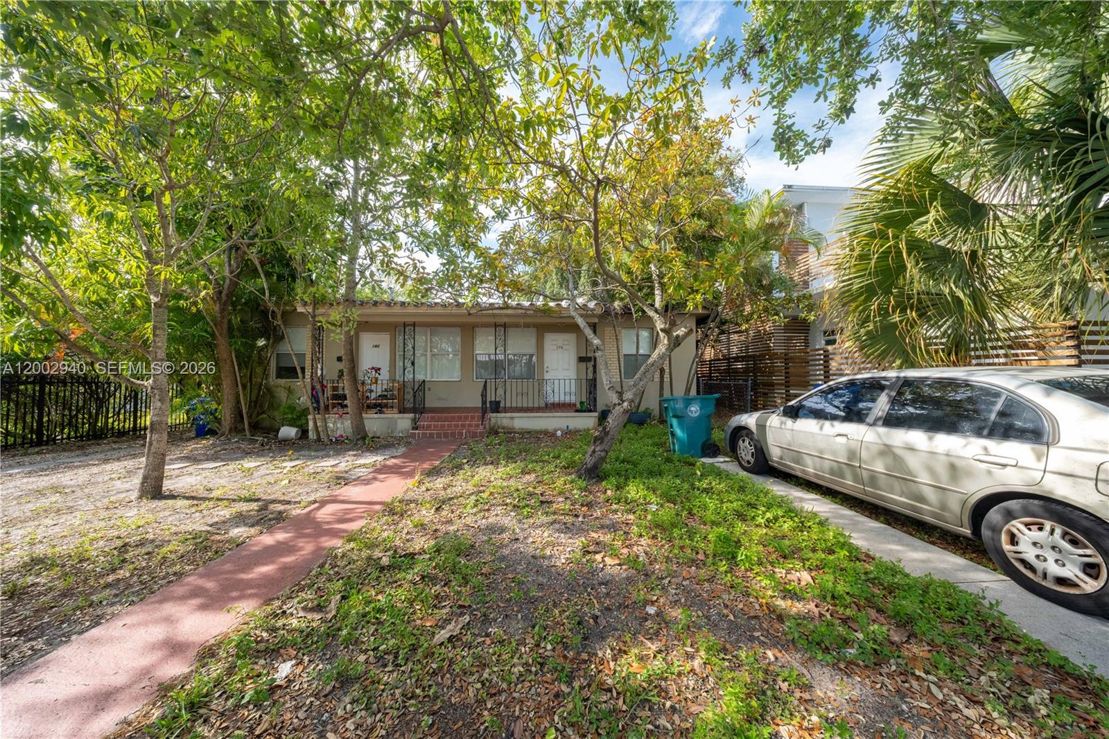 Income-producing duplex in the highly desirable Buena Vista neighborhood, just steps from the Design District. Each unit features 1 bedroom and 1 bathroom, both currently rented on a month-to-month basis—offering immediate cash flow with flexibility for future rent increases. Prime location surrounded by world-class dining, shopping, and ongoing development, making this an excellent investment or redevelopment opportunity.