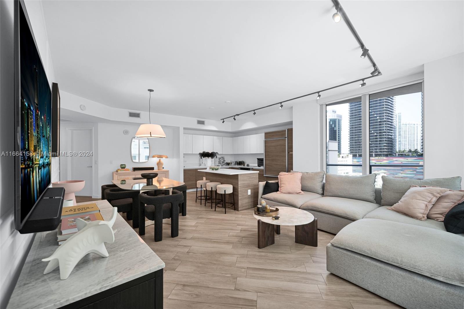 Millecento: Upscale Brickell Living unfurnished. Chic gray wood tiles, custom
closets, premium shades, floor-to-ceiling windows, sleek stone counters. Balcony,
in-unit washer & dryer, pet-friendly. Italian design, spa, clubhouse, resort deck,
theater, 24/7 security., attended lobby. Located in the heart of Brickell, Miami's
vibrant financial district, minutes from restaurants, shops & entertainment venues
of Mary Brickell Village & Brickell City Center. Sophisticated Italian design.10th floor
view of shopping and city.