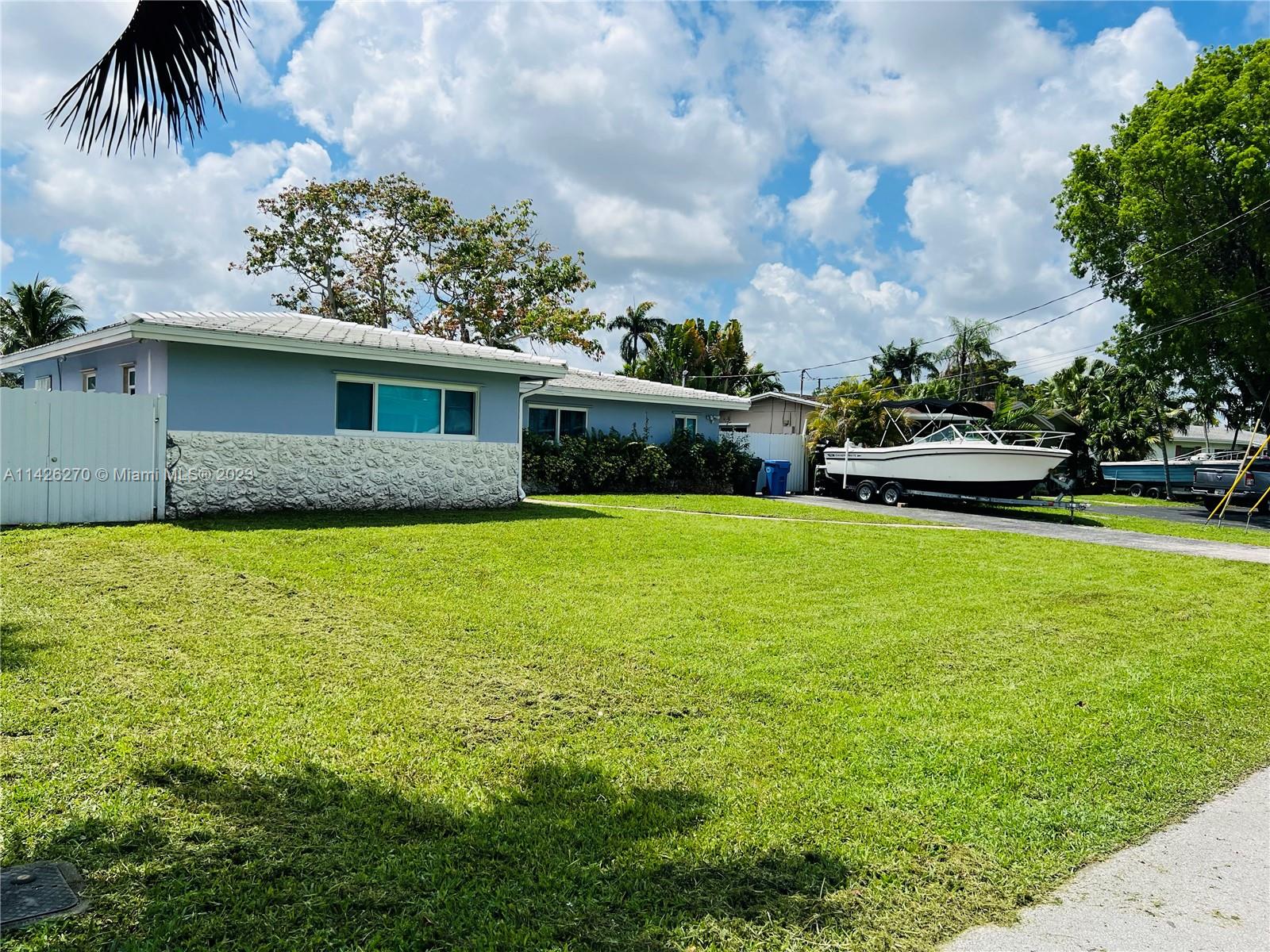 ROYAL PALM ACRES SECOND S - Residential Lease