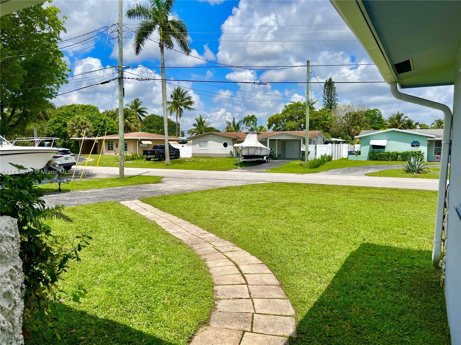 ROYAL PALM ACRES SECOND S - Residential Lease
