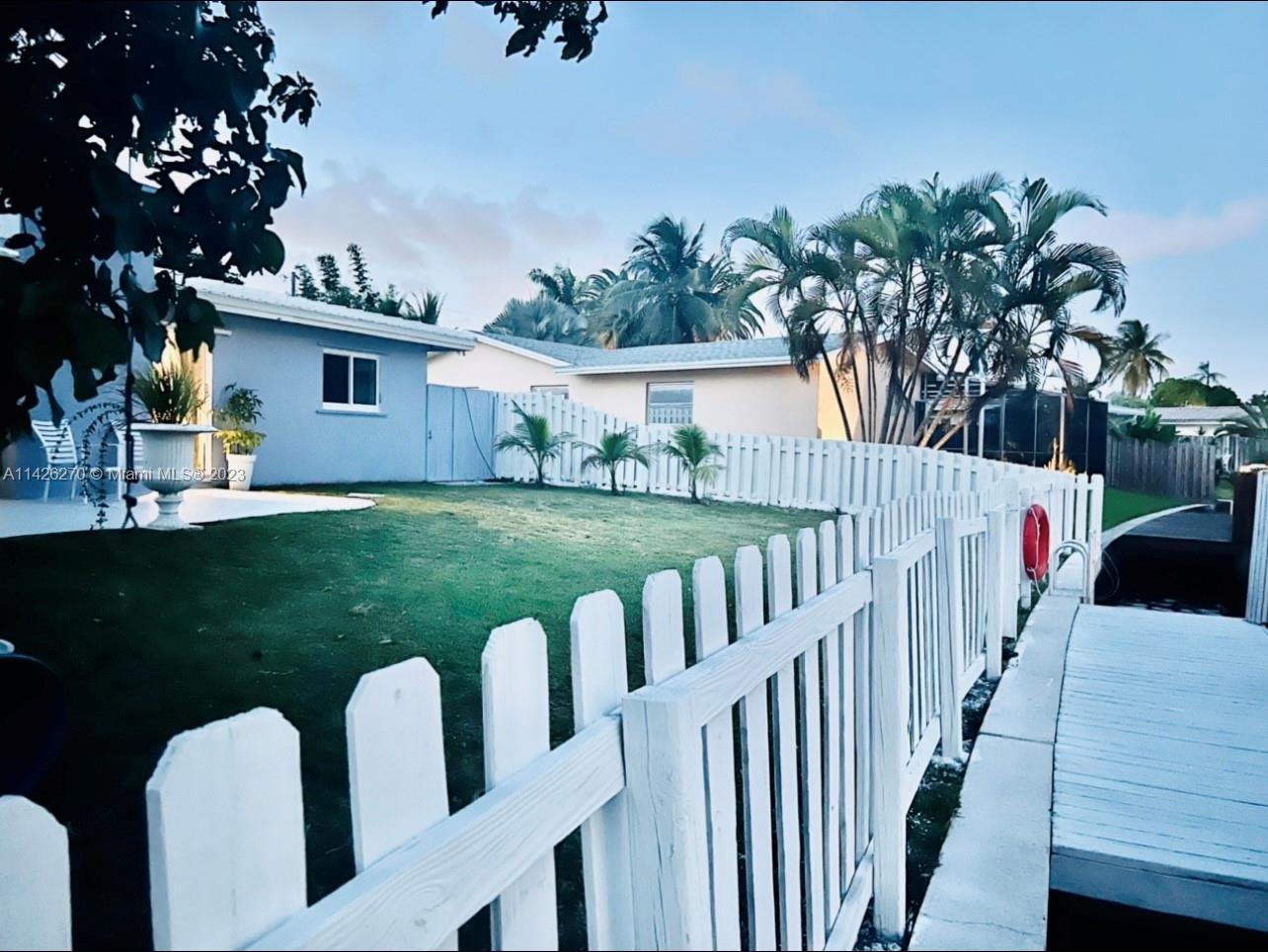 ROYAL PALM ACRES SECOND S - Residential Lease