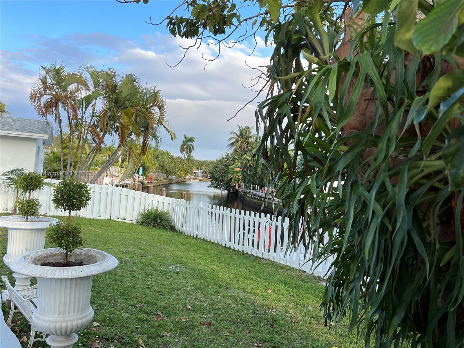 ROYAL PALM ACRES SECOND S - Residential Lease