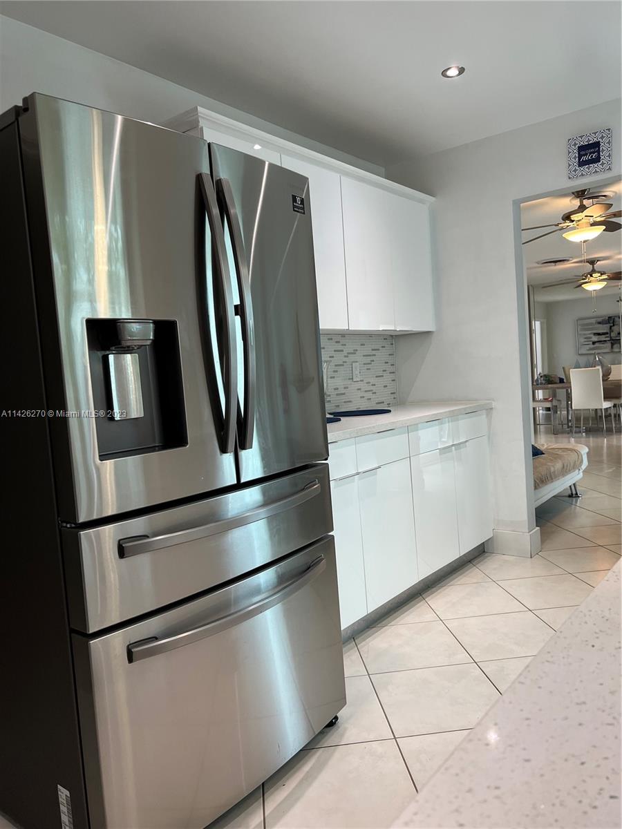 ROYAL PALM ACRES SECOND S - Residential Lease