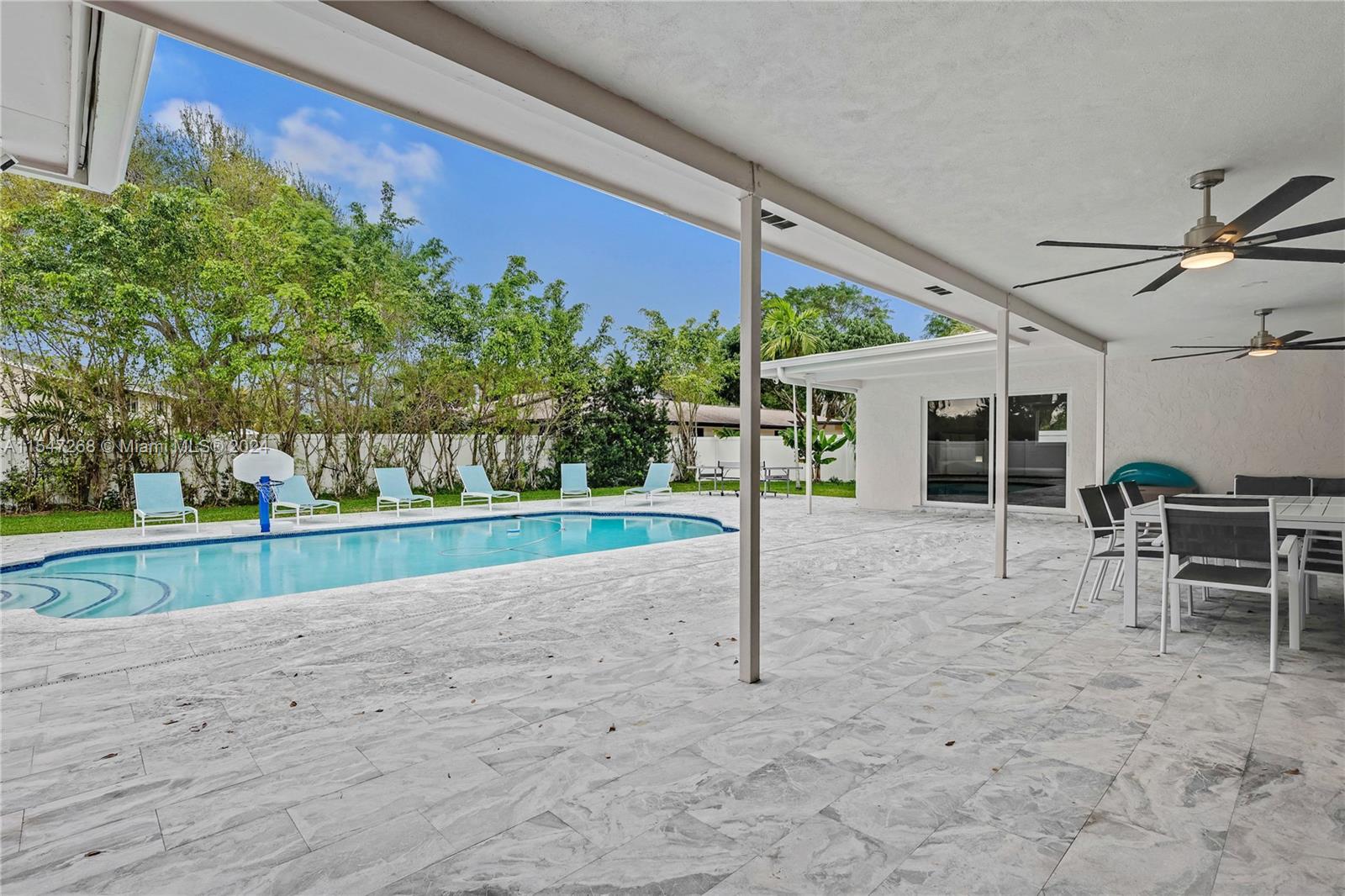 PLANTATION HARBOR - Residential