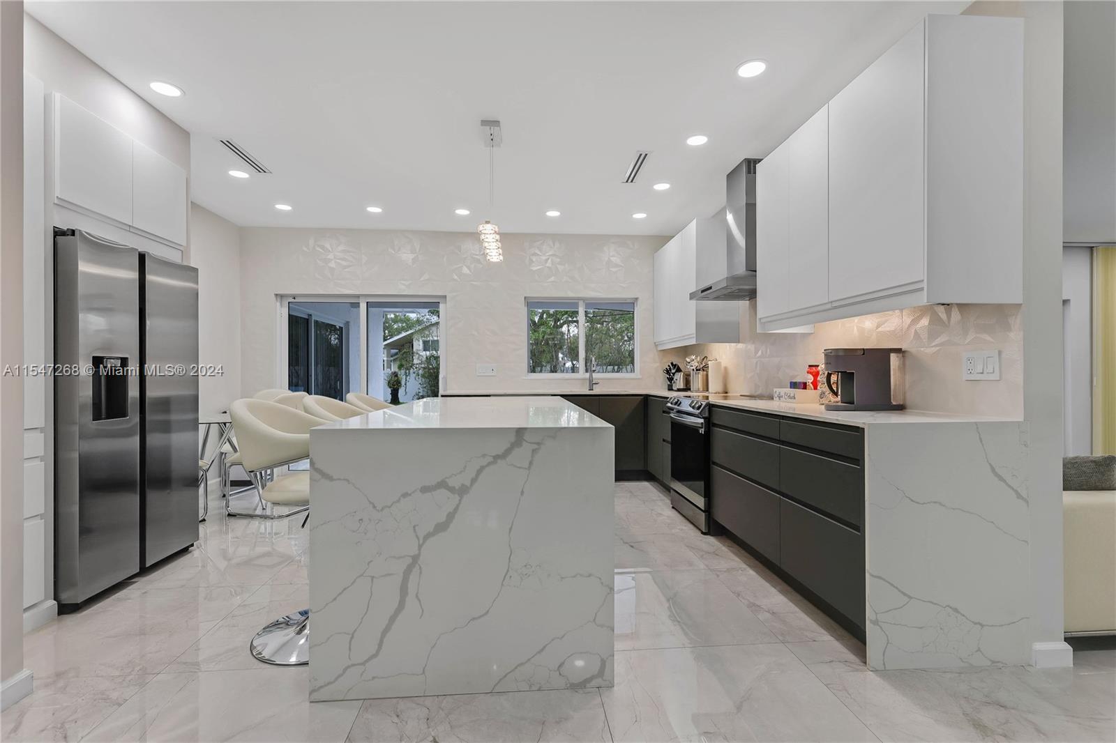 PLANTATION HARBOR - Residential