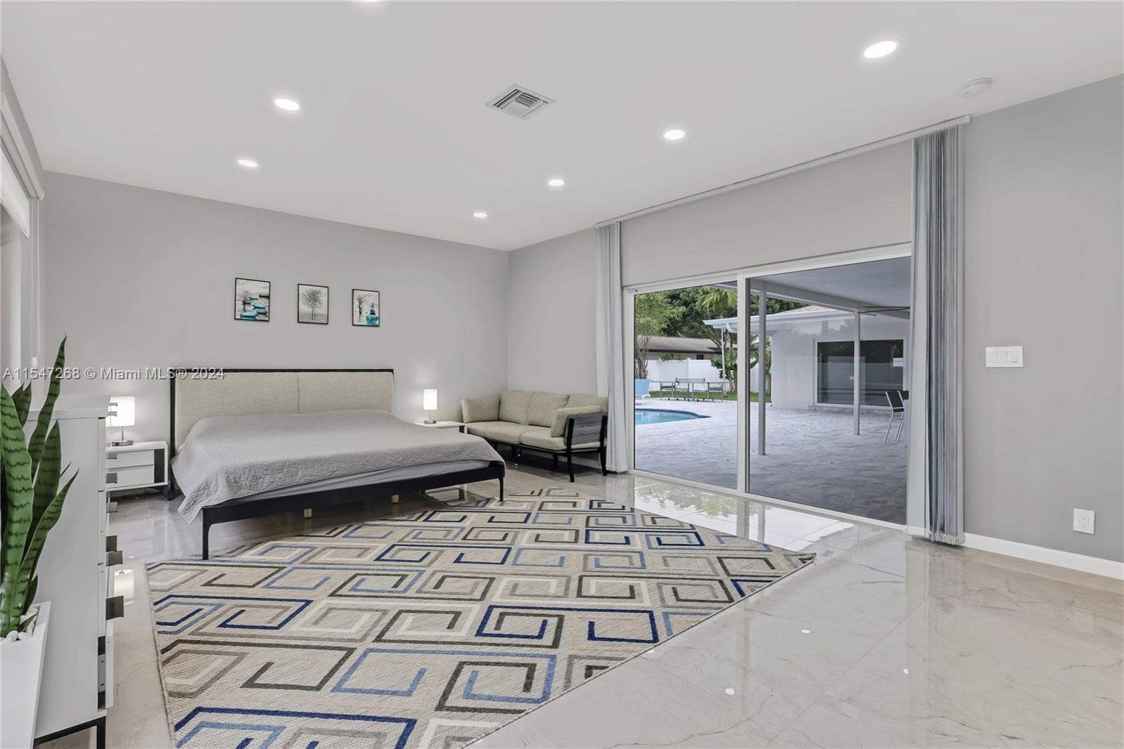 PLANTATION HARBOR - Residential