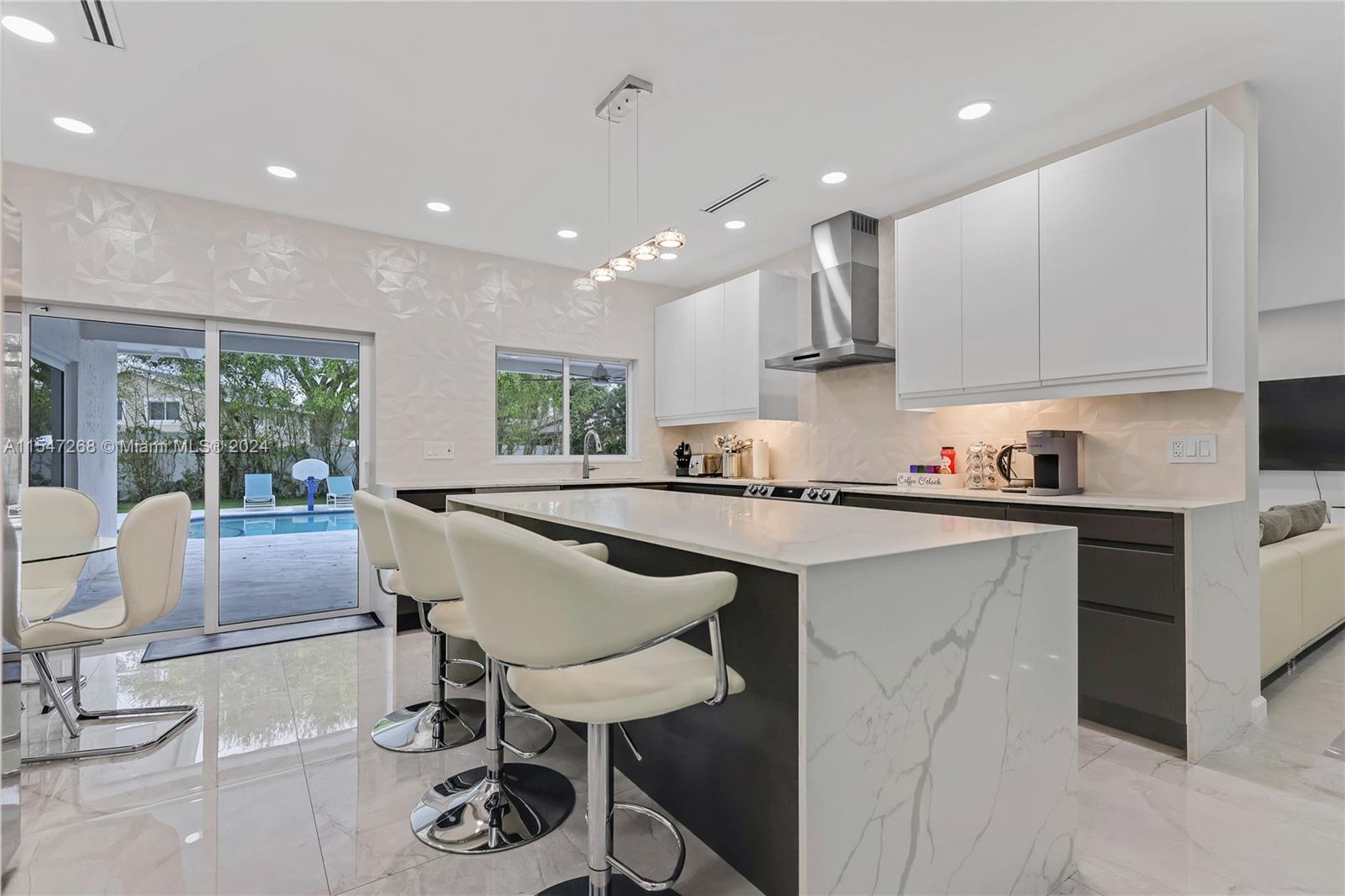 PLANTATION HARBOR - Residential
