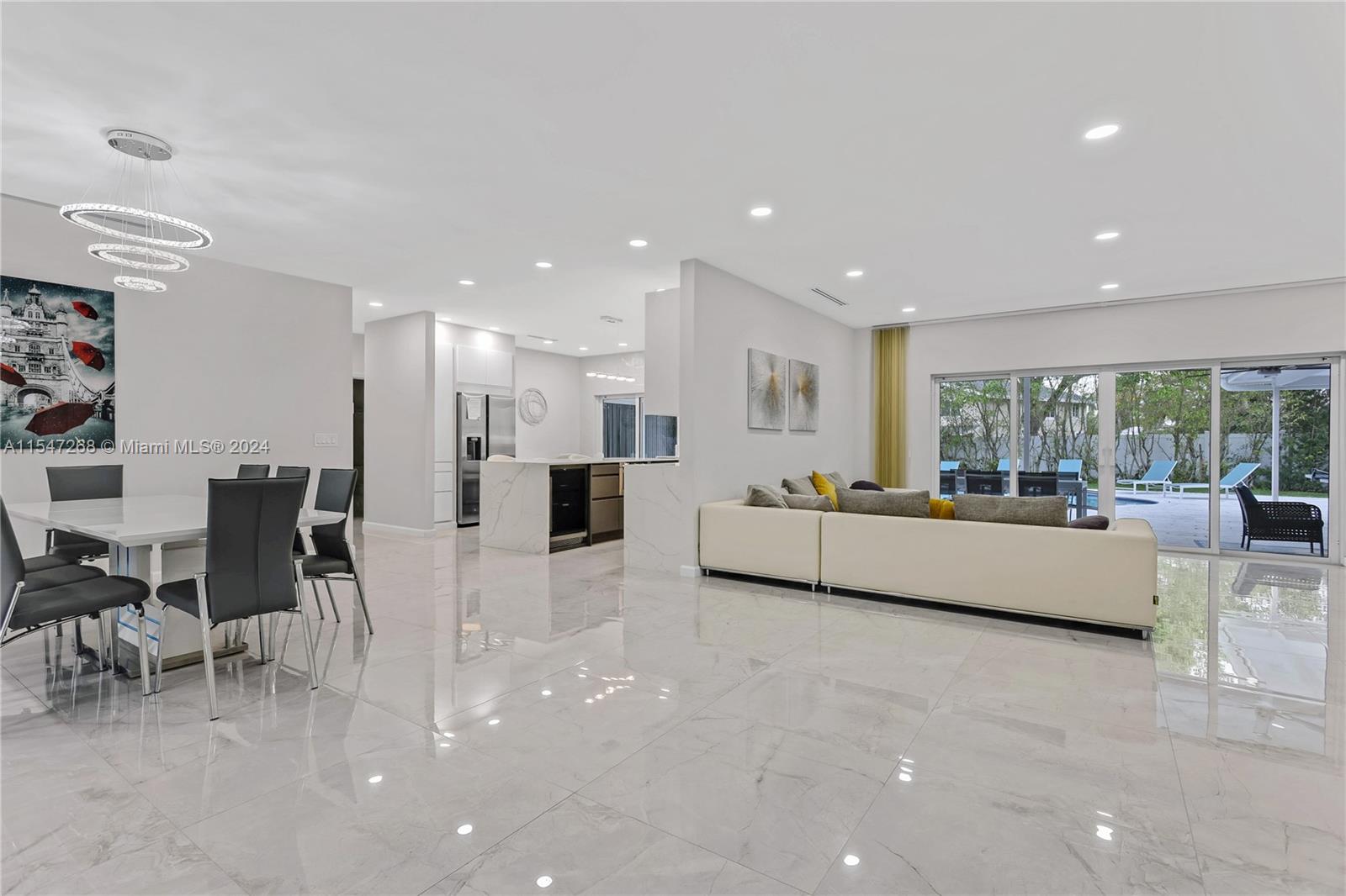 PLANTATION HARBOR - Residential