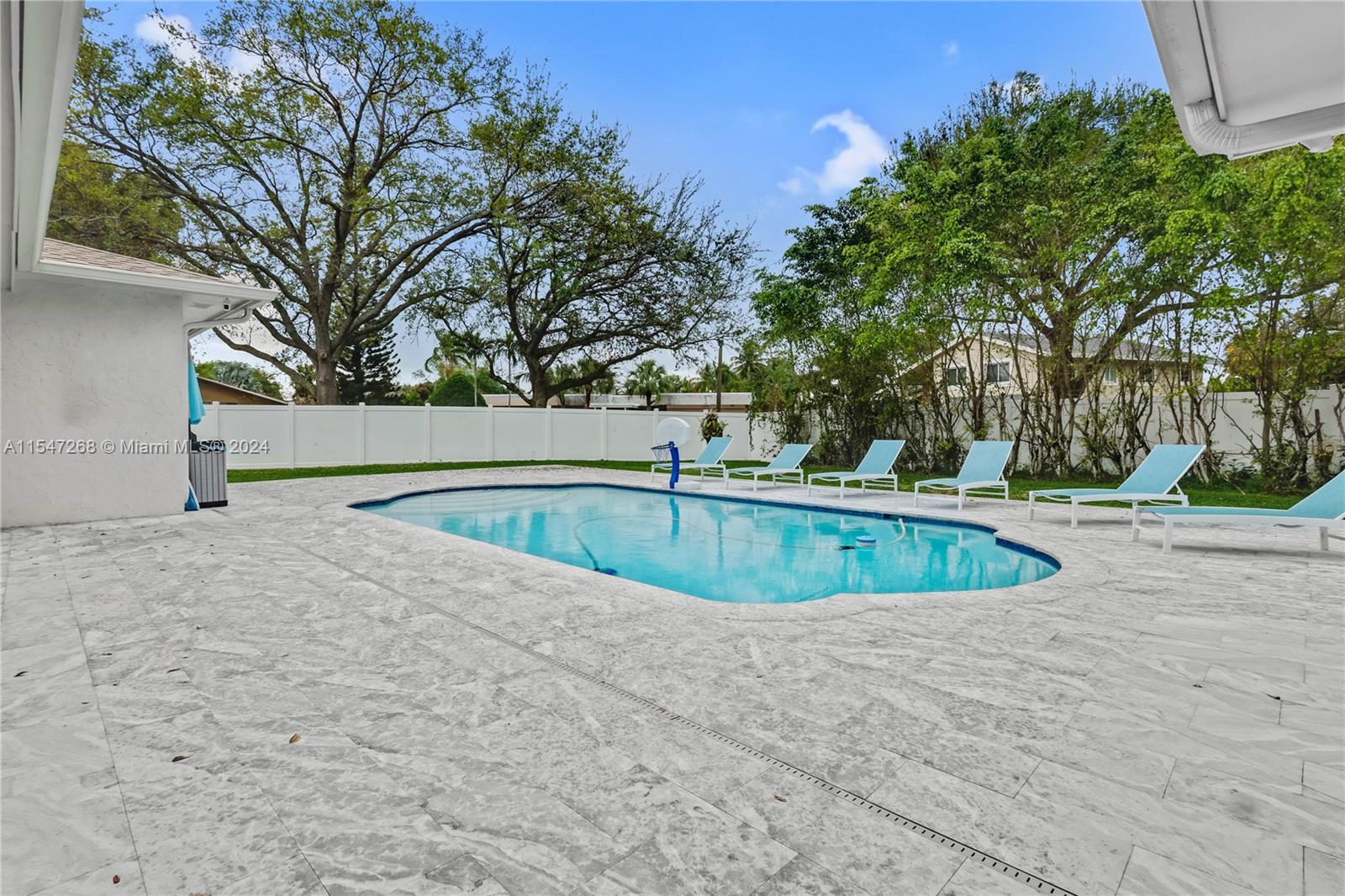 PLANTATION HARBOR - Residential