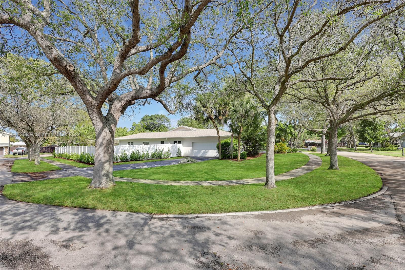 PLANTATION HARBOR - Residential