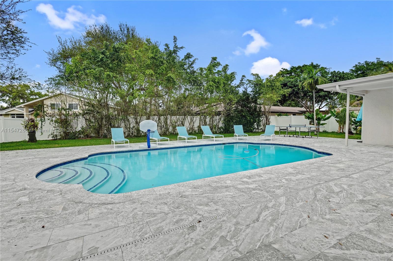 PLANTATION HARBOR - Residential