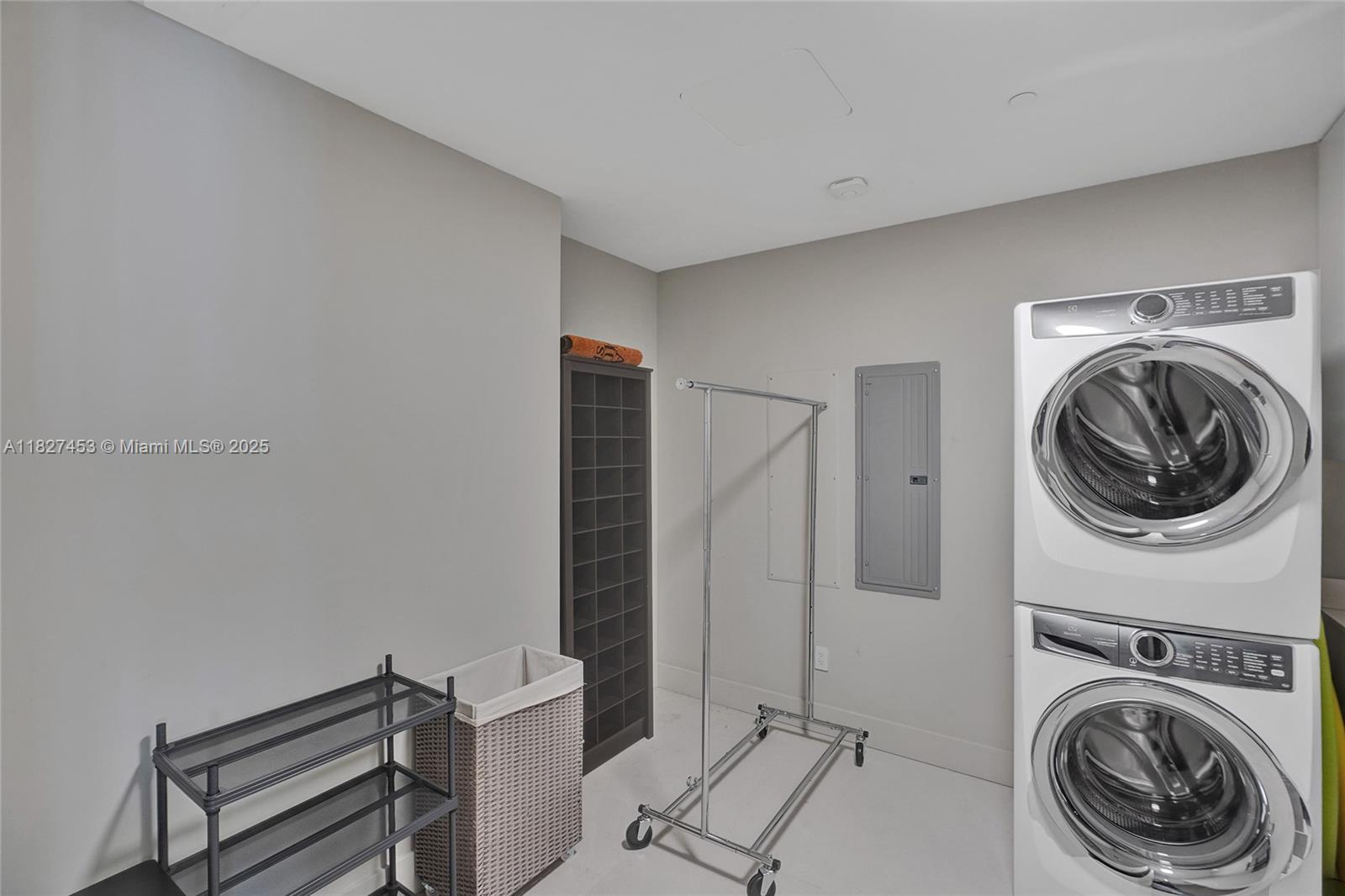 18975 COLLINS CONDO - Residential