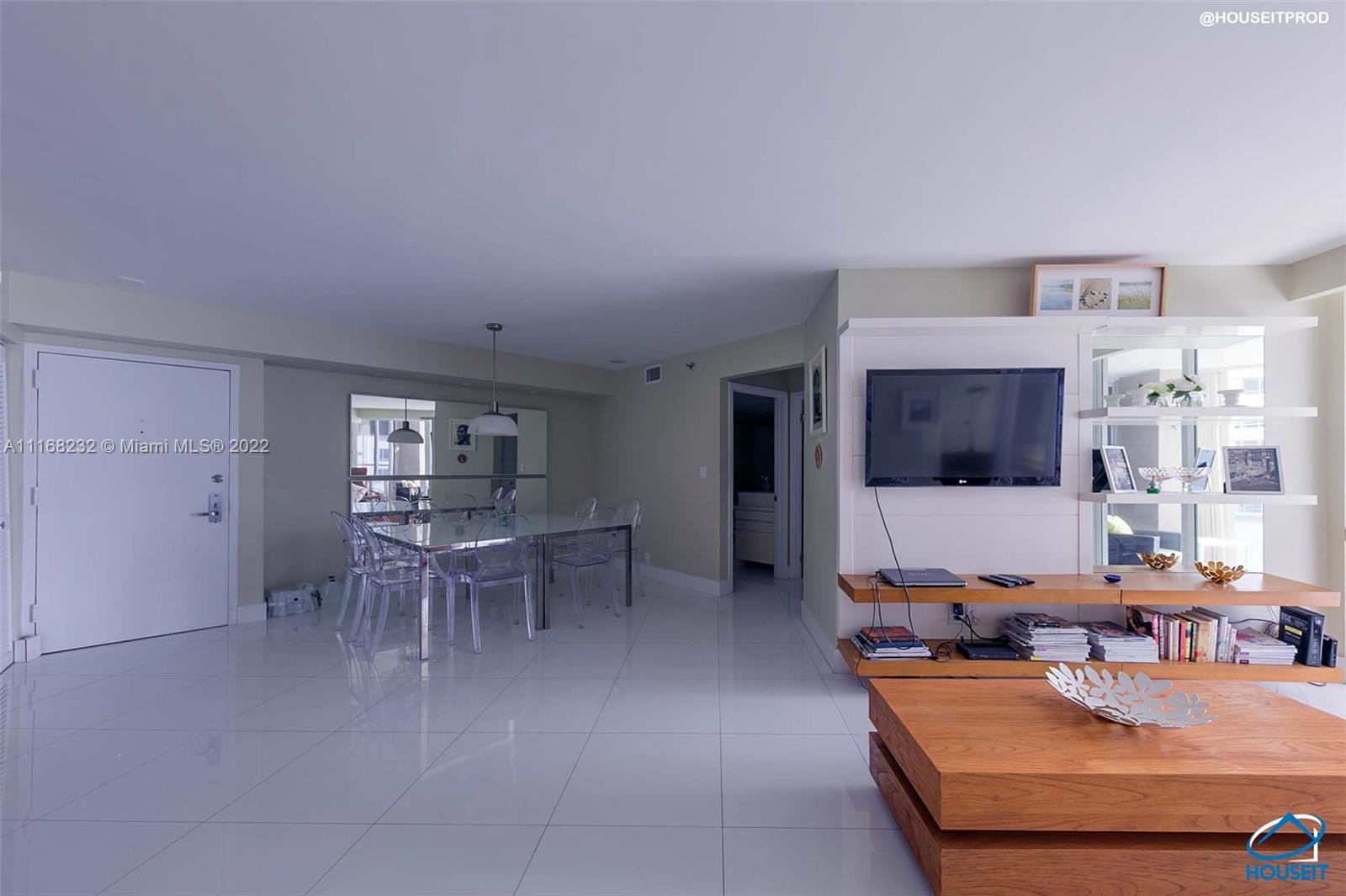 THE STERLING CONDO - Residential Lease