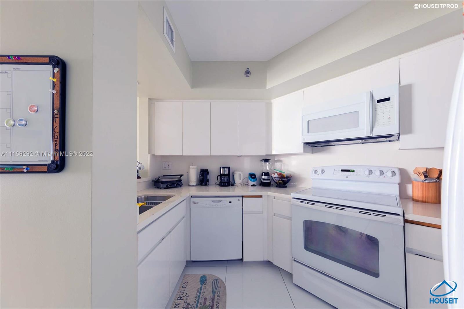 THE STERLING CONDO - Residential Lease