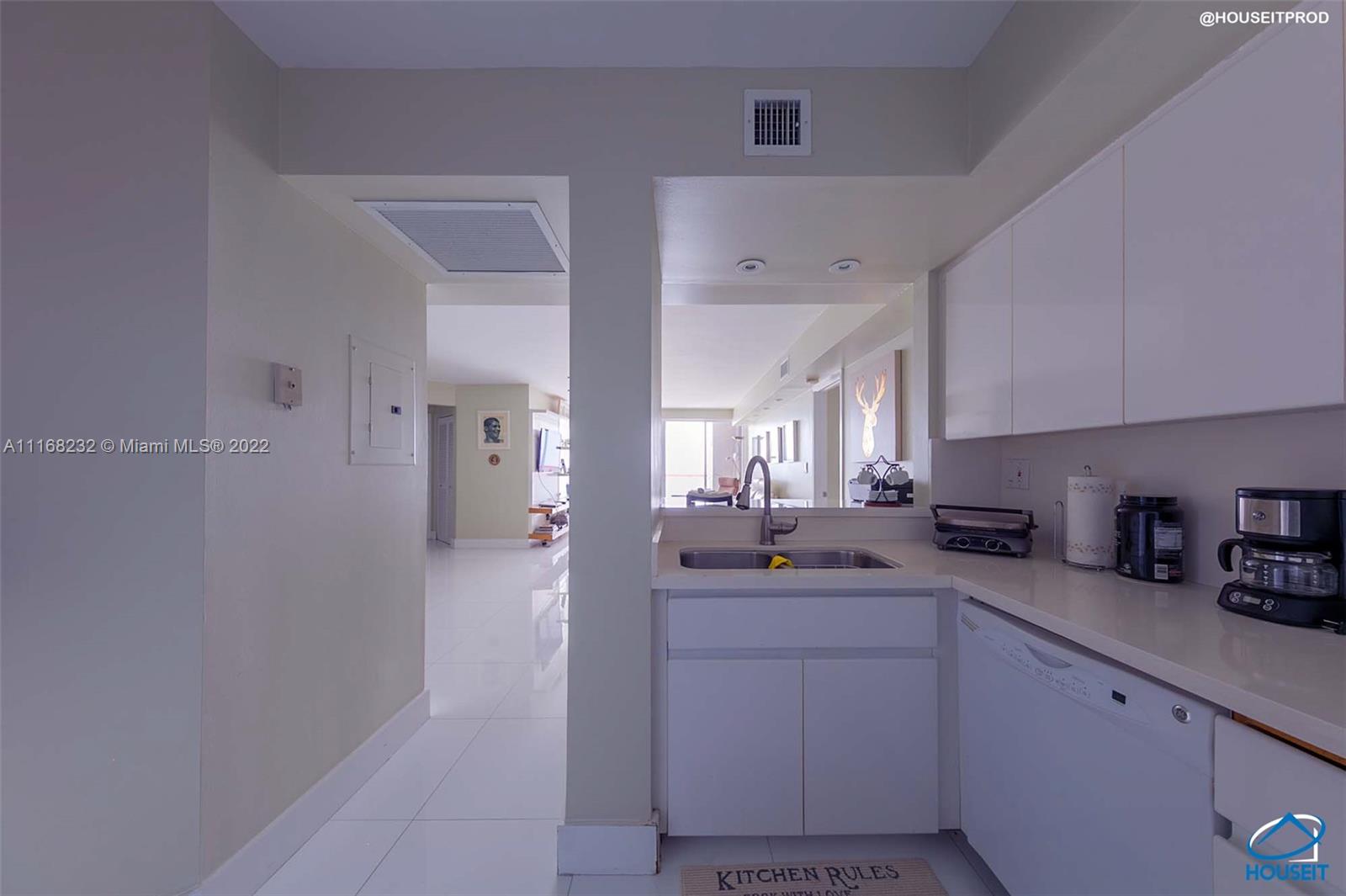 THE STERLING CONDO - Residential Lease
