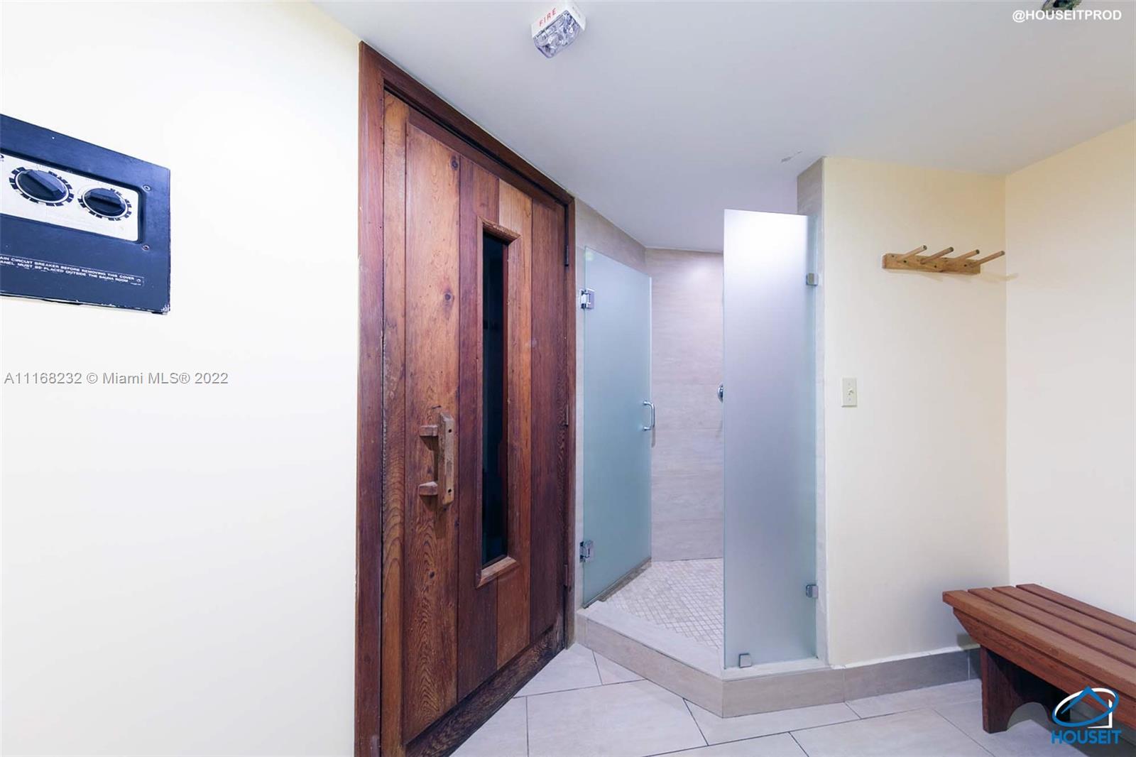 THE STERLING CONDO - Residential Lease