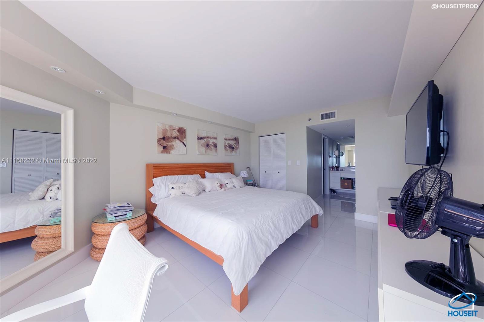 THE STERLING CONDO - Residential Lease