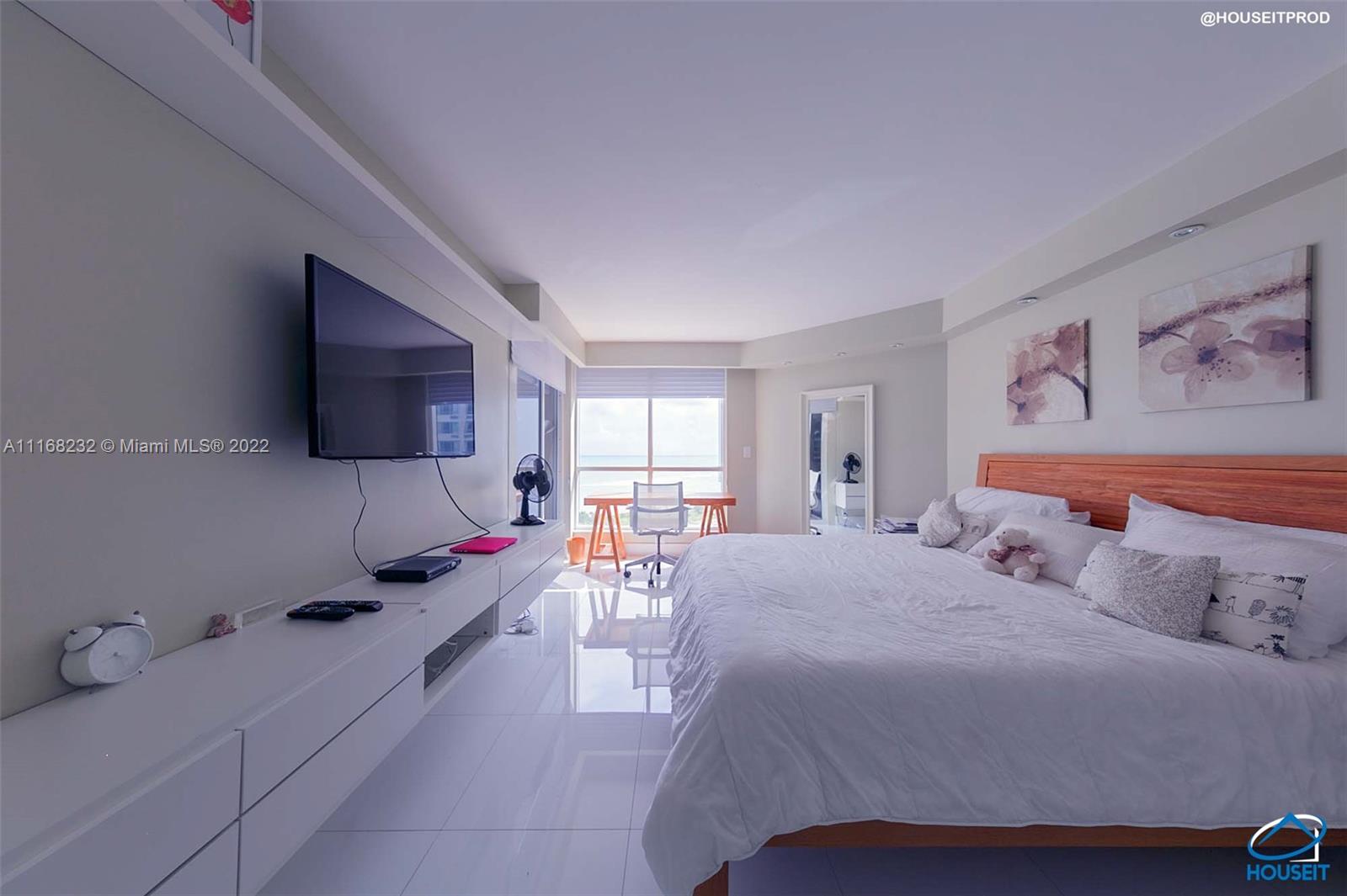 THE STERLING CONDO - Residential Lease