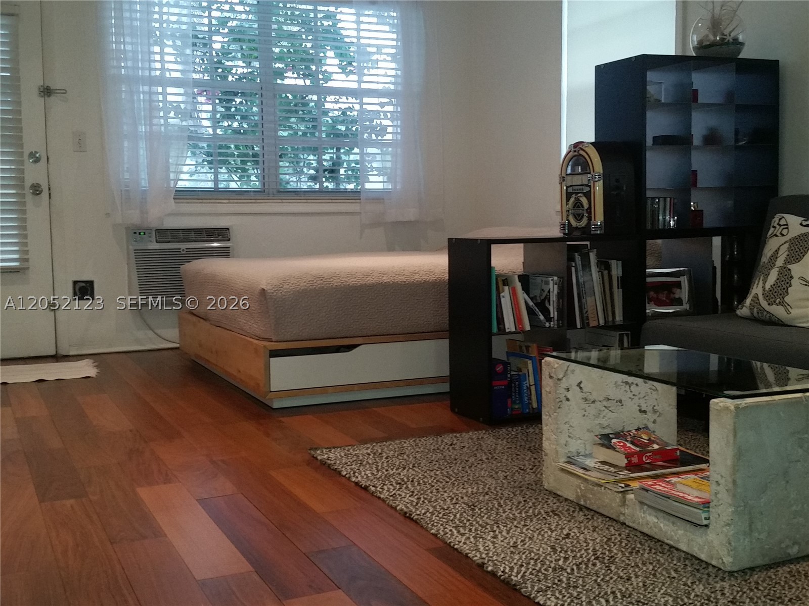 ESPANOLA WAY VILLAS CONDO - Residential