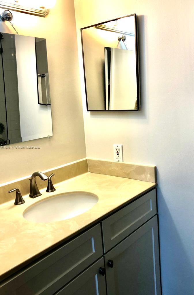 THE YACHT CLUB AT AVENTUR - Residential Lease