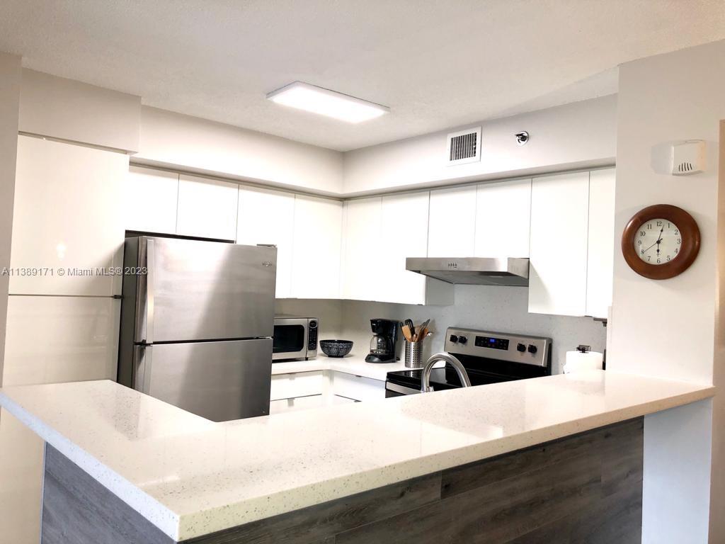 THE YACHT CLUB AT AVENTUR - Residential Lease