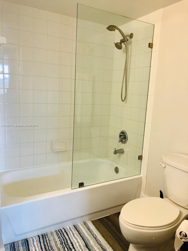 THE YACHT CLUB AT AVENTUR - Residential Lease