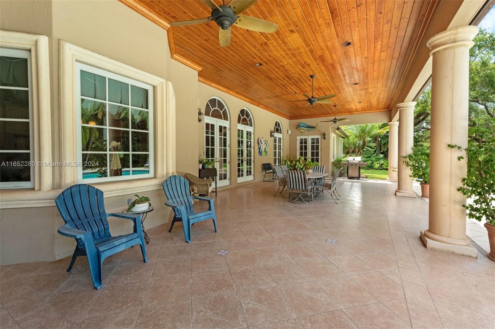CORAL GABLES RIVIERA SEC - Residential