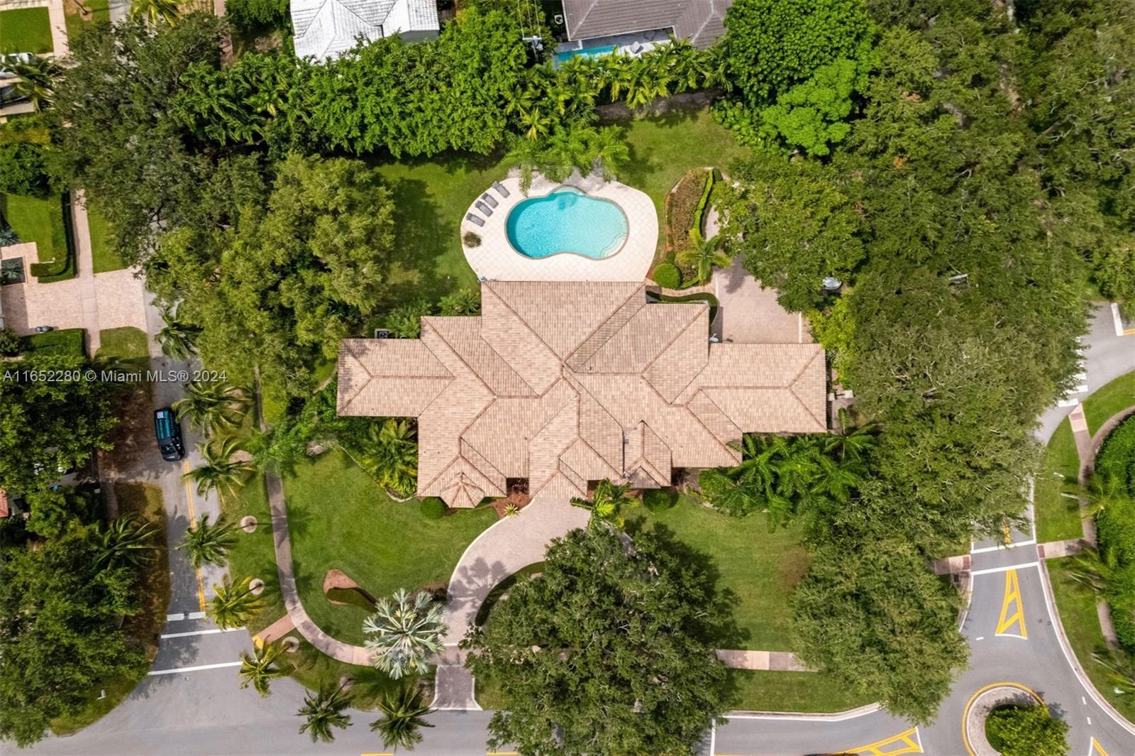 CORAL GABLES RIVIERA SEC - Residential