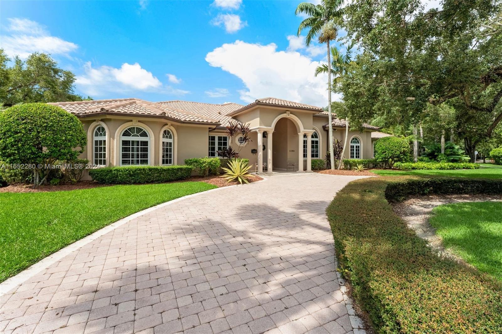 CORAL GABLES RIVIERA SEC - Residential