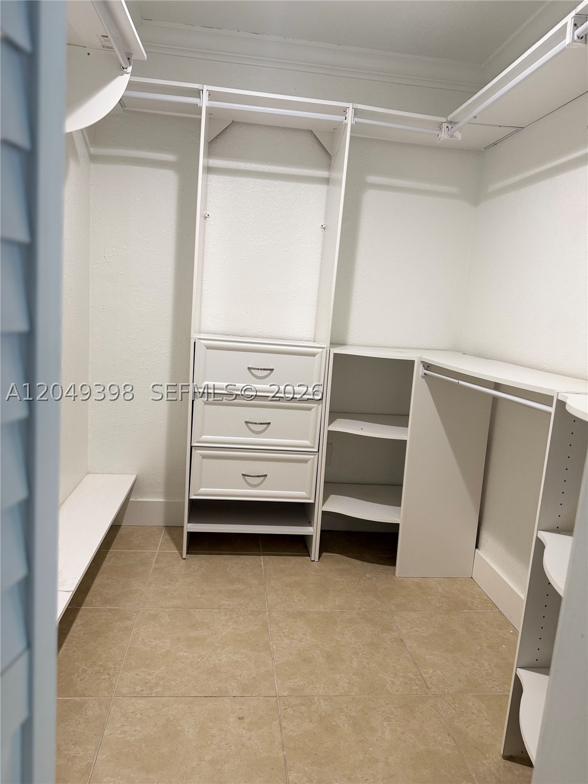 GREEN BRIAR WEST SEC ONE - Residential Lease