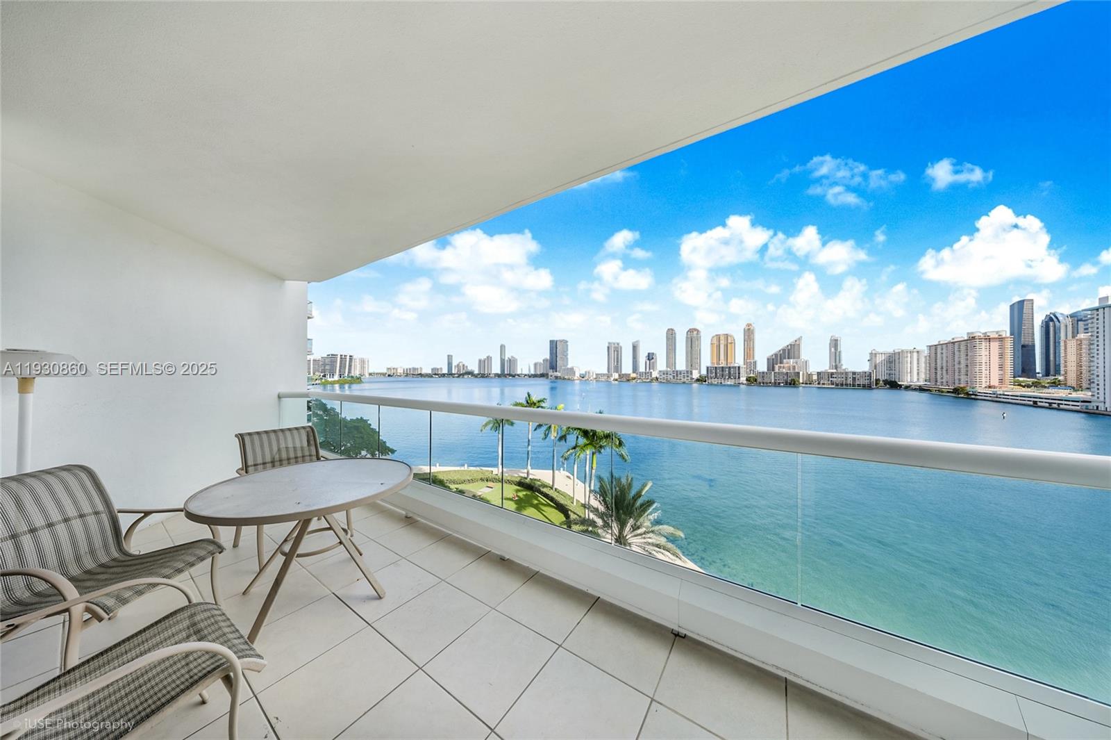 2600 ISL BLVD WILLIAMS IS - Residential