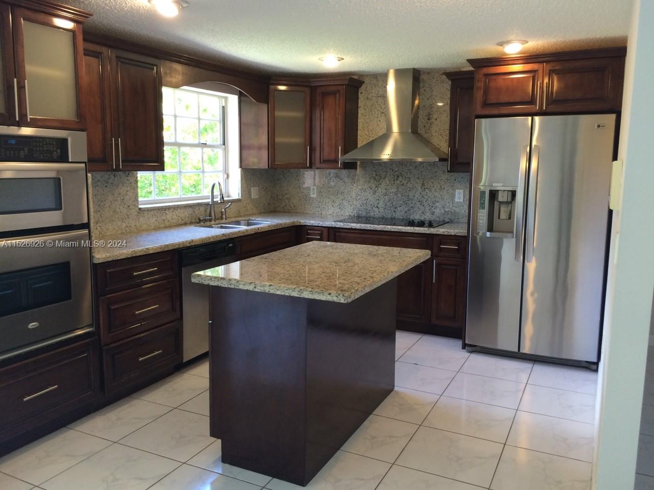 CORAL GABLES GRANADA SEC - Residential Lease